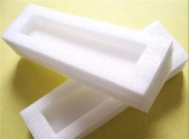 甲盾(dùn)材料向你講(jiang)解西安珍珠(zhu)棉的特點與(yu)作用有哪些(xiē)？